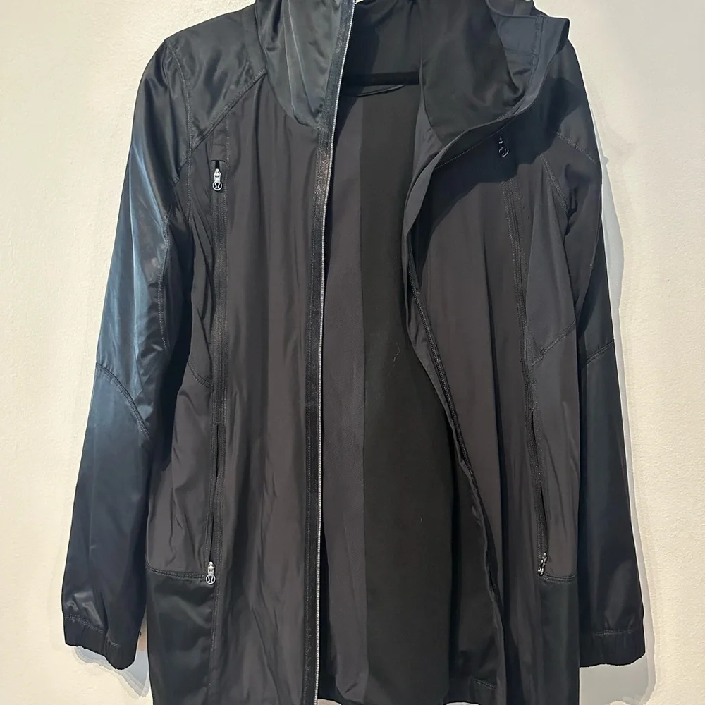 lululemon black vented windbreaker - Picture 1 of 6